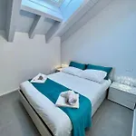 Prestigioso Attico A Passo Duomo By Revenue House Apartamento