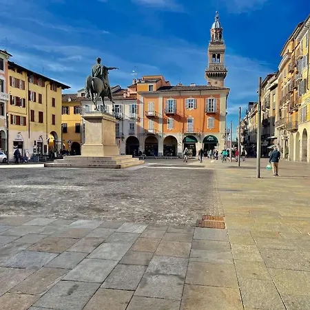 Prestigioso Attico A Passo Duomo By Revenue House Apartamento