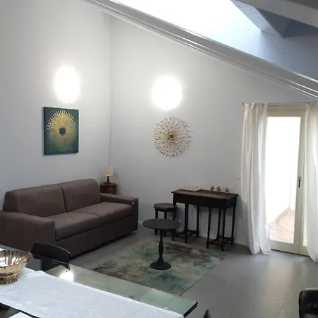 Apartmán Prestigioso Attico A Passo Duomo By Revenue House *